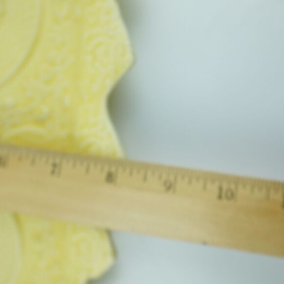 Bordallo Pinheiro Embossed Yellow Bunny Serving Platter Plate Majolica Portugal - Picture 6 of 7